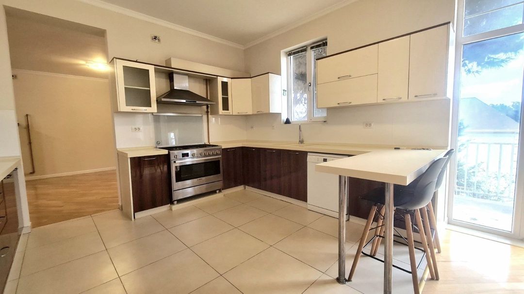 İcarəyə verilir 6 otaqlı həyət evi/bağ evi 280 m² — Ev, villa, Bakı (6)