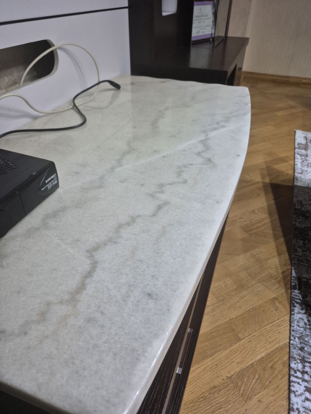 Qonaq otağı üçün iri ölçülü TV stendi və vitrinli dəst - Material — Qonaq otağı üçün, Bakı (3)