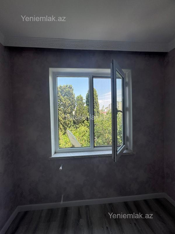 Satılır 2 otaqlı Bina evi menzil (Köhnə tikili), 50 m², 4-cü mikrorayon — Mənzil, Sumqayıt (2)