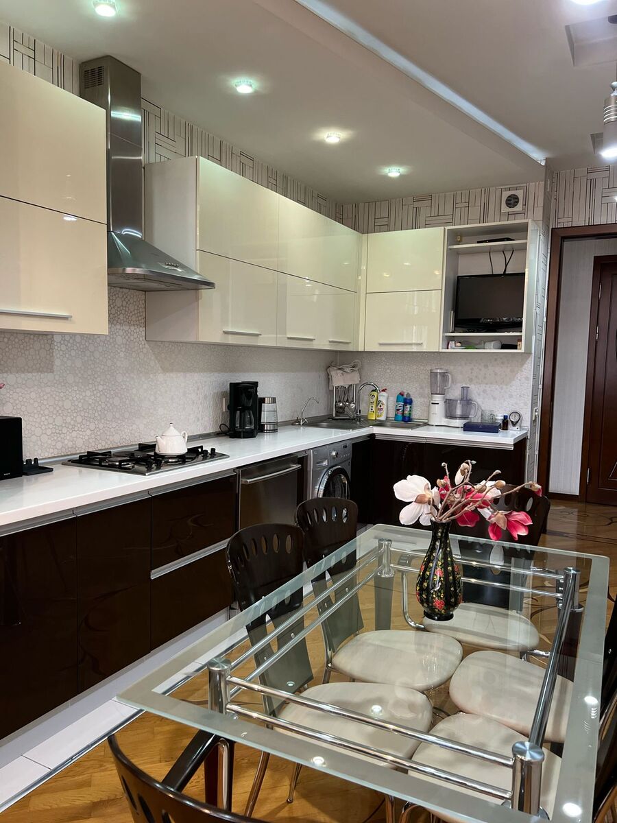 Satılır 4 otaqlı yeni tikili 128 m² — Mənzil, Bakı (6)