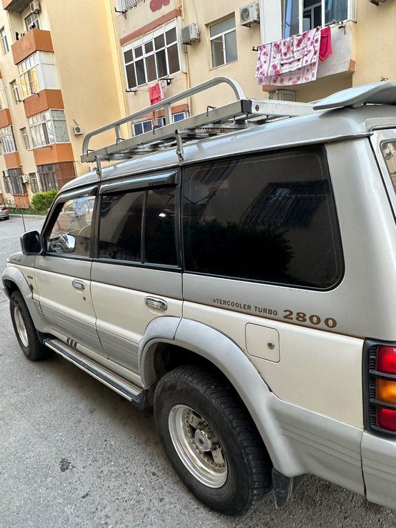 Mitsubishi Pajero, 2.4 L, 1995 il, 100 000 km 41-BE-702 — Avtomobillər, Bakı (3)