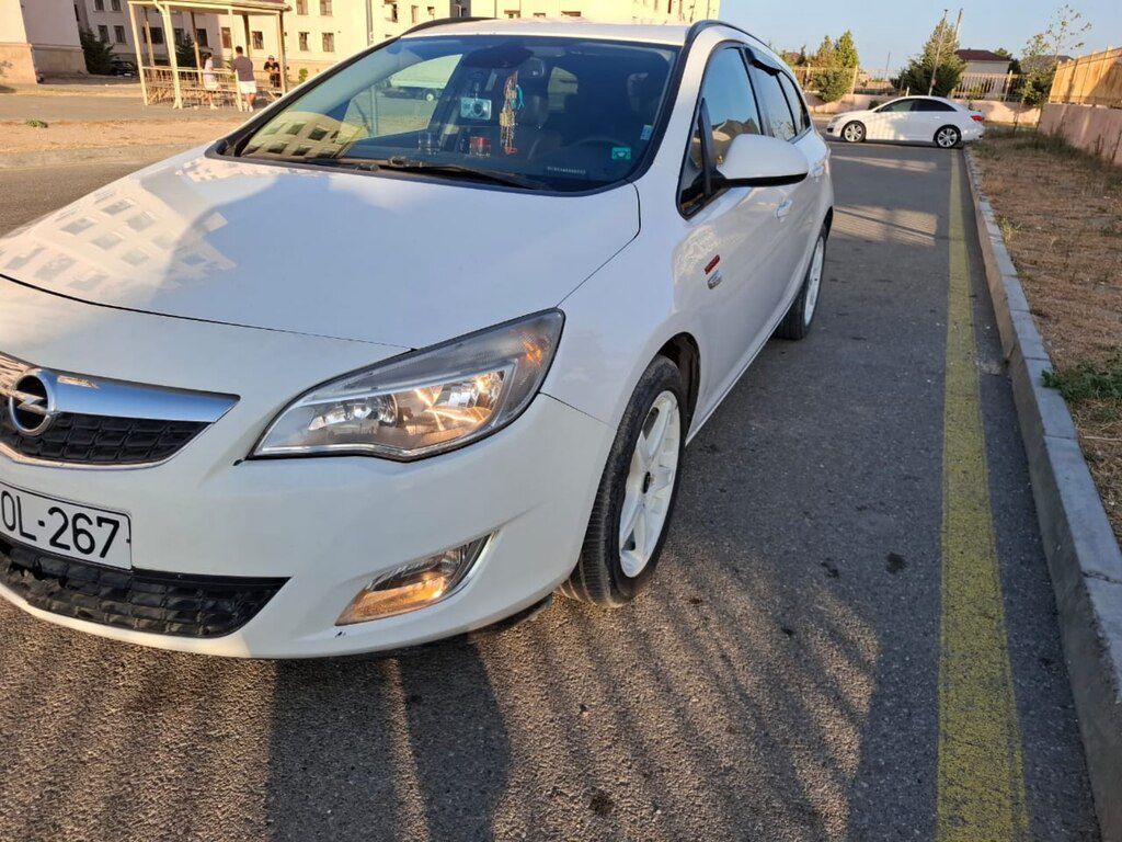 Opel Astra, 1.4 L, 2011 il, 287 000 km — Avtomobillər, Bakı (7)