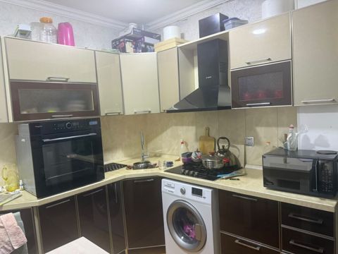 Mətbəx mebeli 200 AZN satılır Ölçü 2\2 di Üstə qaz, aspirator — Mehdiabad