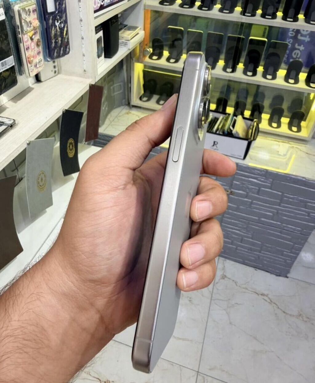 IPhone 15 Pro, Gümüşü, Face ID — Apple iPhone, Bakı (3)