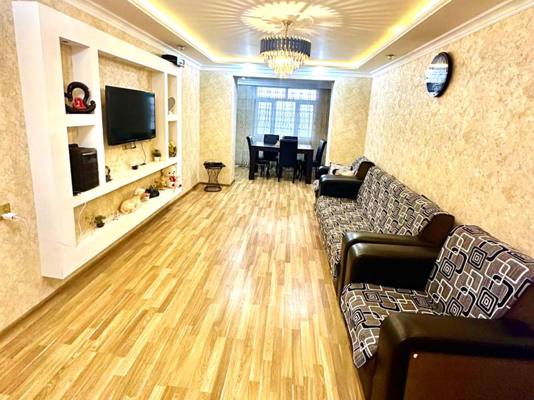 Satılır 3 otaqlı köhnə tikili 75 m² — Mənzil, Bakı (2)