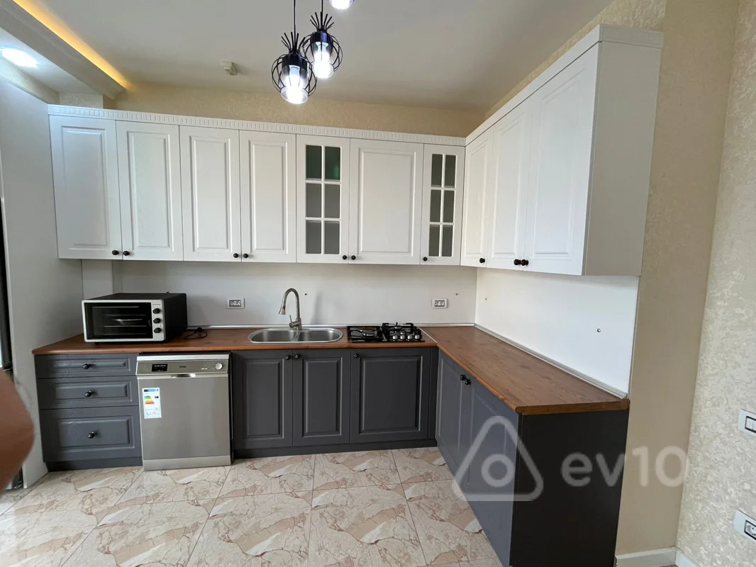 3 otaqlı mənzil, 140 m², Ceyhun Səlimov küçəsi — kirayə — Mənzil, Bakı (7)