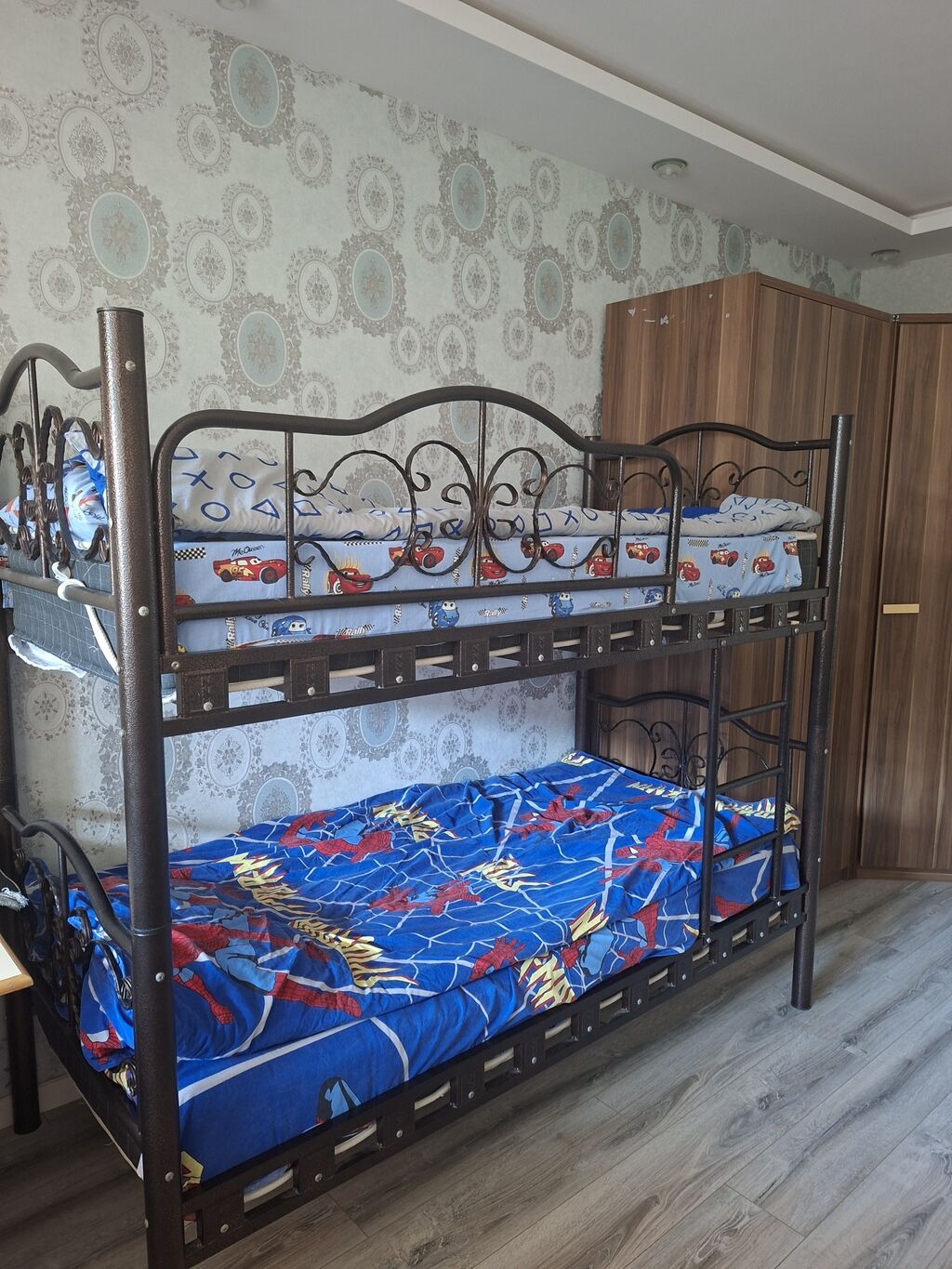 Oğlan və qız üçün, İşlənmiş, Çarpayı, Matras ilə, Siyirməsiz, Dəmir — Yataqlar, Sumqayıt (2)