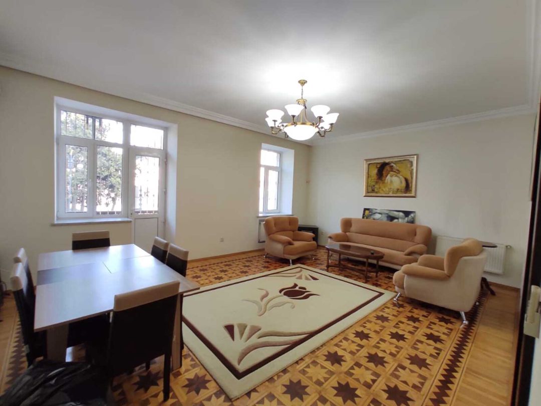 İcarəyə verilir 4 otaqlı köhnə tikili 160 m² — Mənzil, Bakı (5)
