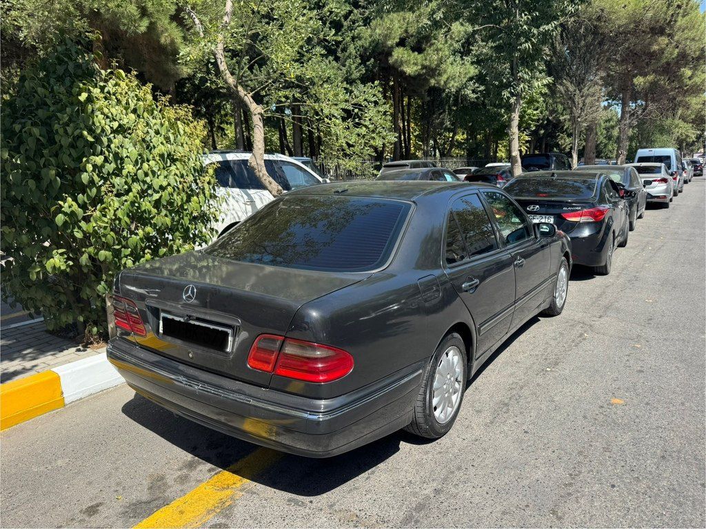 Mercedes E 220, 2.2 L, 1999 il, 384 512 km — Avtomobillər, Bakı (3)