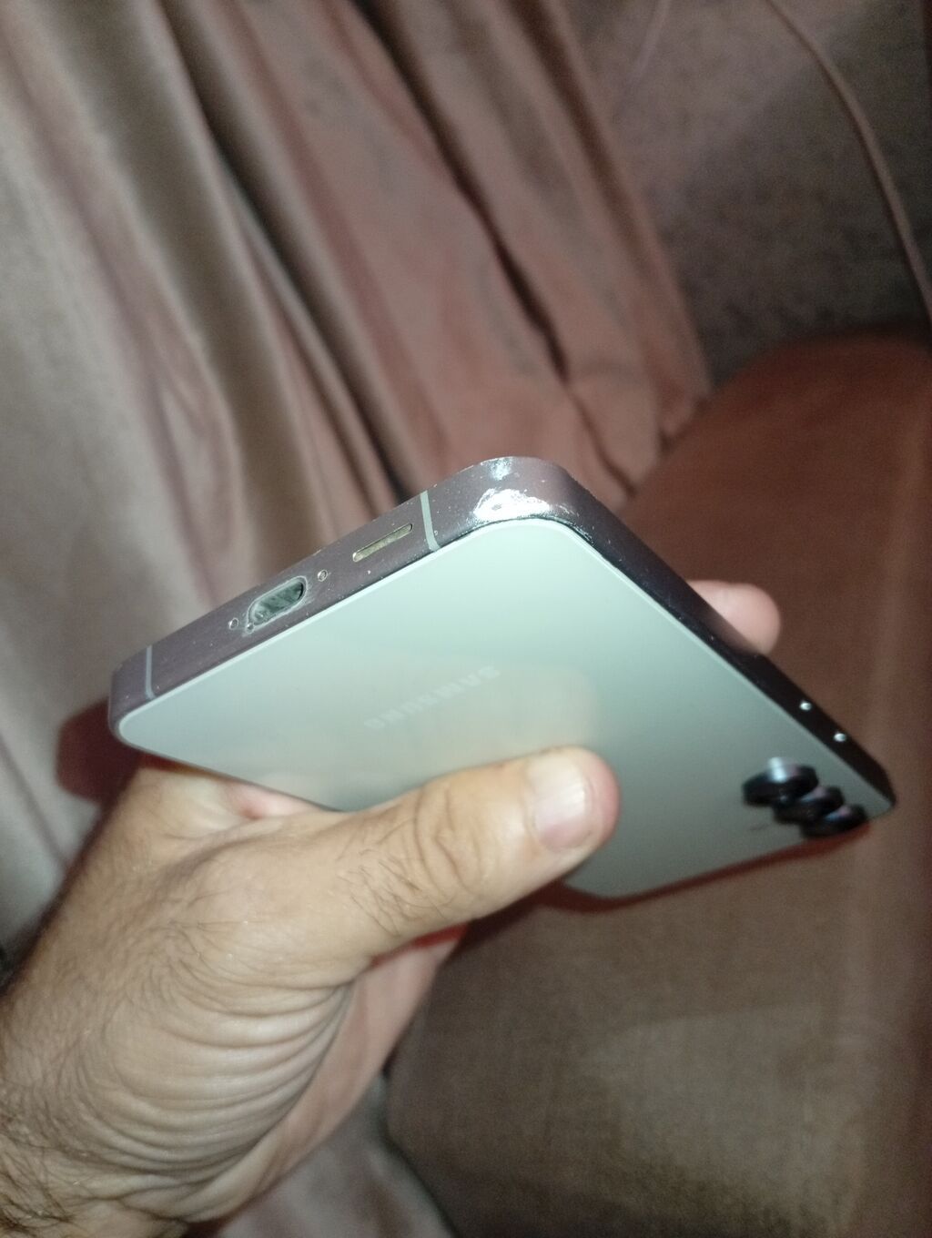 Samsung Galaxy S24 FE, 128 GB, rəng - Ağ, Face ID — Samsung, Bakı (9)