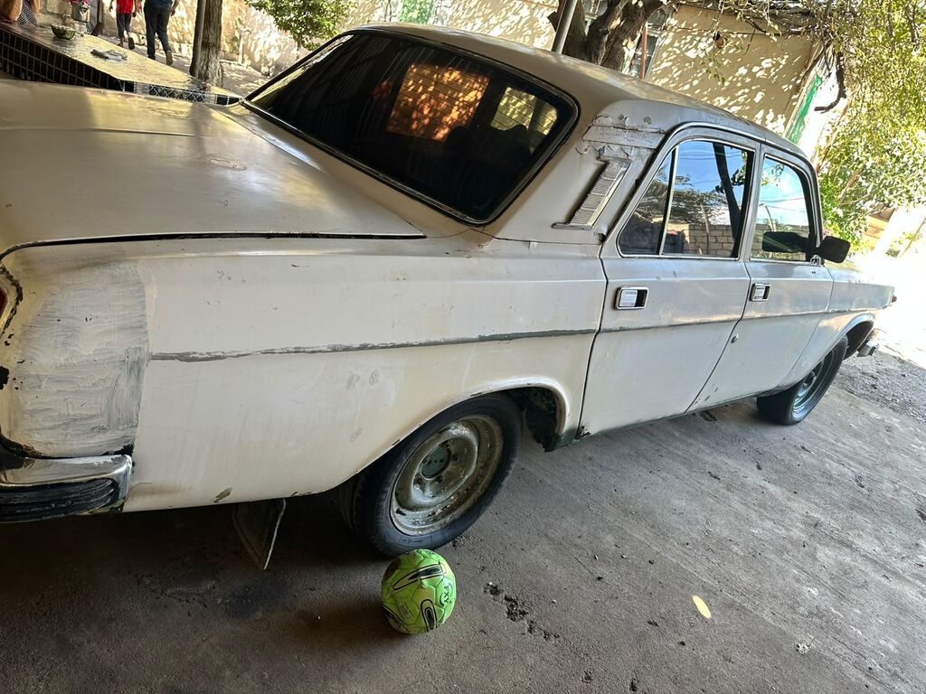QAZ 24 Volga: 2.4 l 1989 il 195000 km Sedan — Avtomobillər, Bakı (3)