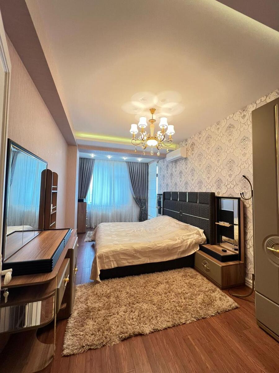 Satılır 4 otaqlı yeni tikili 180 m² — Mənzil, Bakı (8)