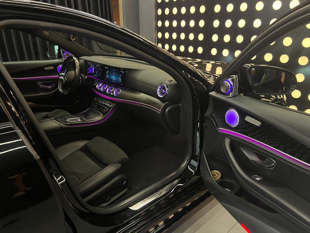 Mercedes E 300, 2.0 L, 2022 il, 107 000 km — Avtomobillər, Bakı (10)
