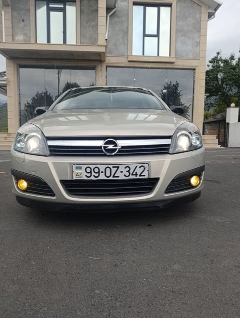 Opel Astra, 1.4 L, 2006 il, 266 000 km — Qax