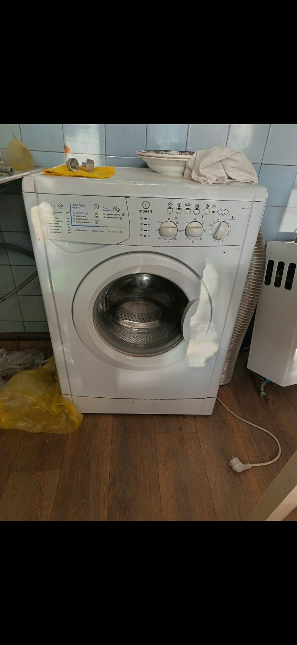 Paltaryuyan maşın Indesit, 4 kq, İşlənmiş, Qurutmasız, Ünvandan götürmə — Çamaşır maşınları, Bakı