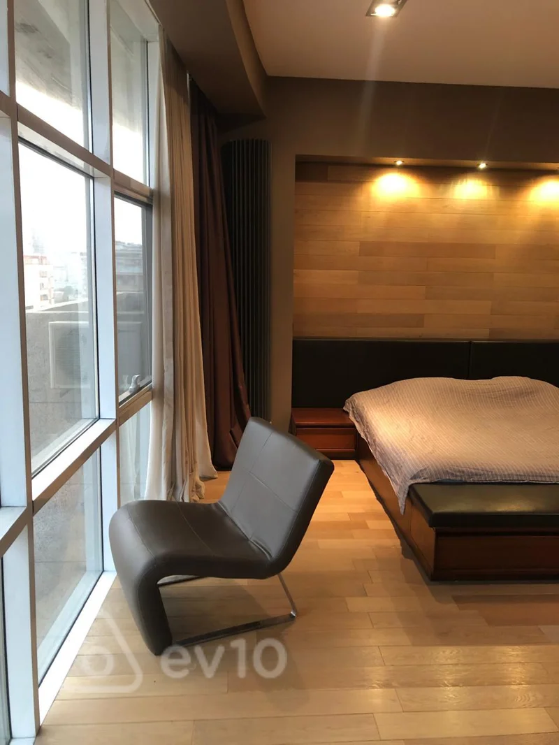 5 otaqlı mənzil, 250 m², Bakıxanov Küç — Bakı
