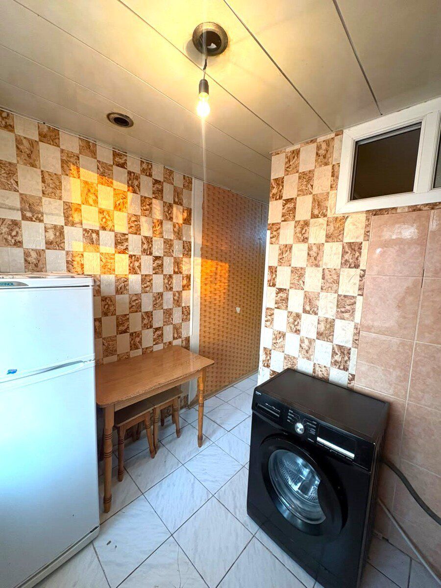 Satılır 1 otaqlı köhnə tikili 35 m² — Mənzil, Bakı (7)
