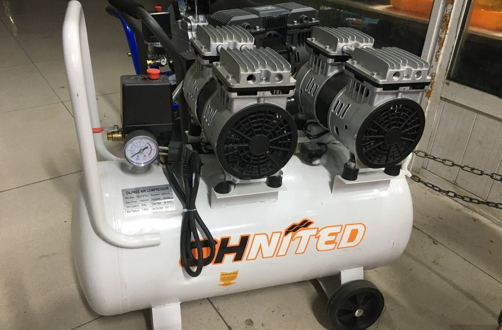 Sənaye tipli 750W iki mühərrikli səssiz kompressor — Mallar, Bakı
