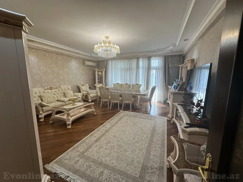 Satılır 5 otaqlı Mənzil Yeni tikili 270 m² Bakı, Nəsimi r., 28 May m — Bakı