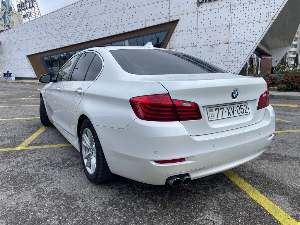 BMW 528, 2.0 L, 2015 il, 130 000 km 77-XV-052 — Avtomobillər, Bakı (4)