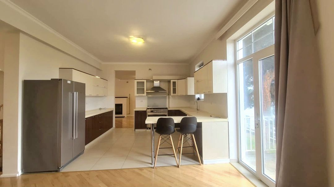 İcarəyə verilir 6 otaqlı həyət evi/bağ evi 280 m² — Ev, villa, Bakı (5)