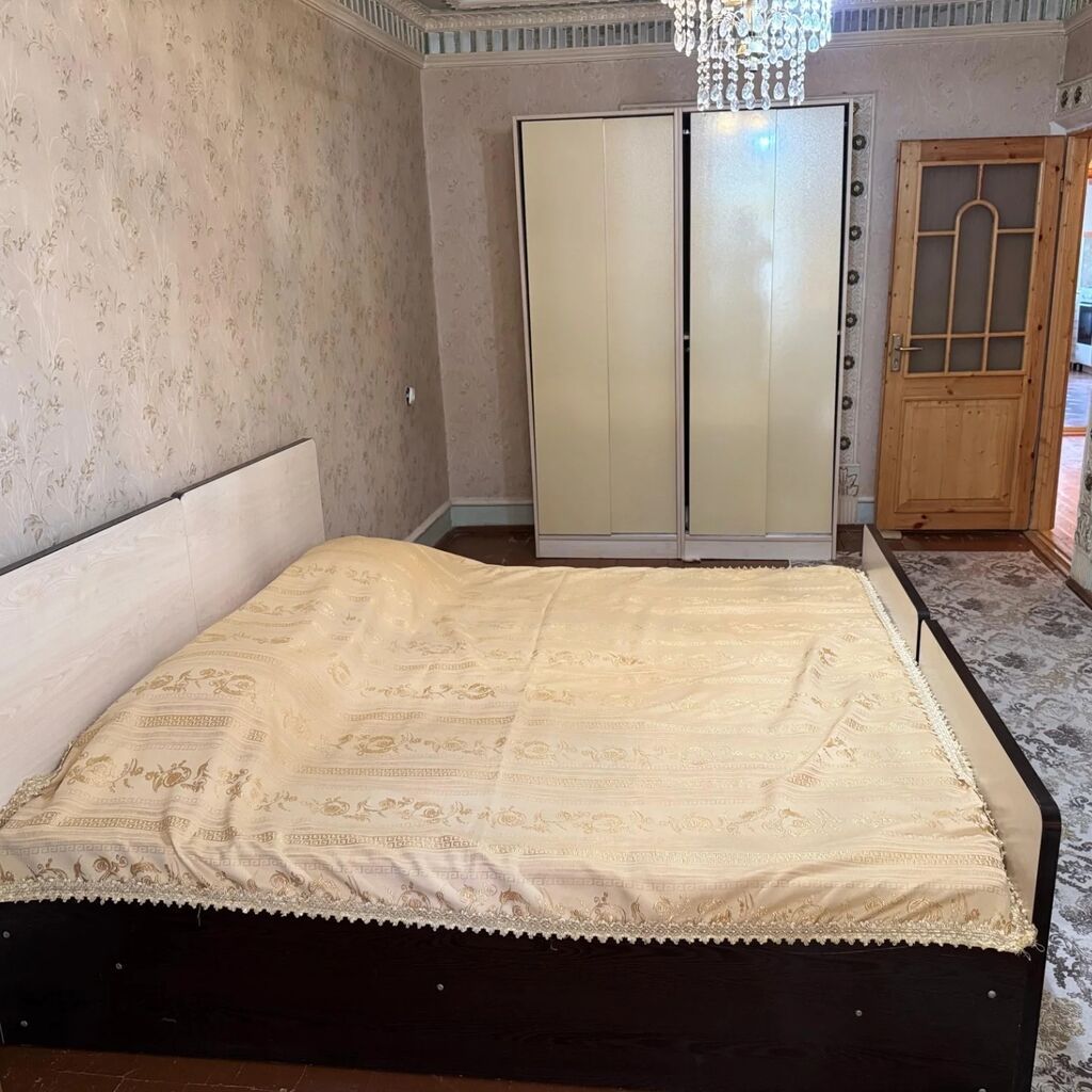 Ev kirayedir.Azadliq metrosuna yaxin ayaqla gedib gelmek olur Cox — Mənzil, Bakı (2)