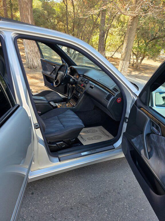 Mercedes E 240, 2.4 L, 2000 il, 320 245 km — Avtomobillər, Sumqayıt (8)