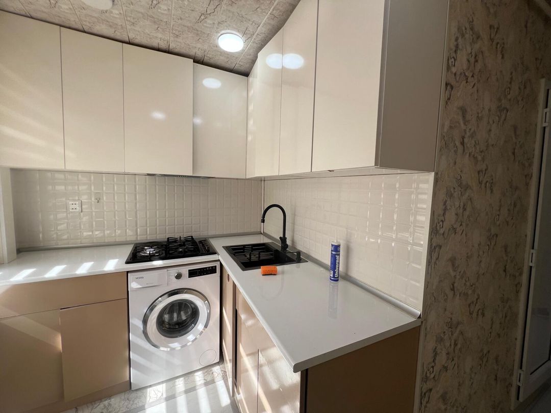 Satılır 2 otaqlı köhnə tikili 55 m² — Mənzil, Bakı (12)