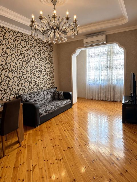 İcarəyə verilir 4 otaqlı yeni tikili 140 m² — Bakı