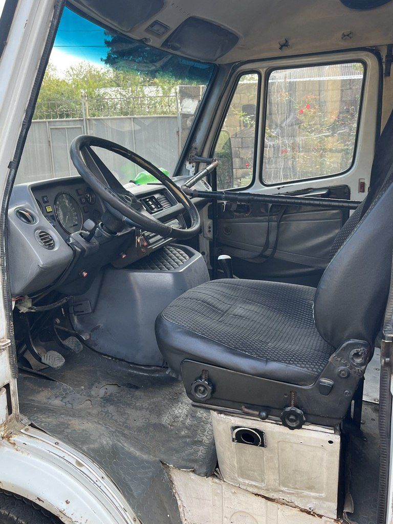 Mercedes 208 D, 2.4 L, 1993 il, 500 000 km 10-OX-175 — Avtomobillər, Lənkəran (5)