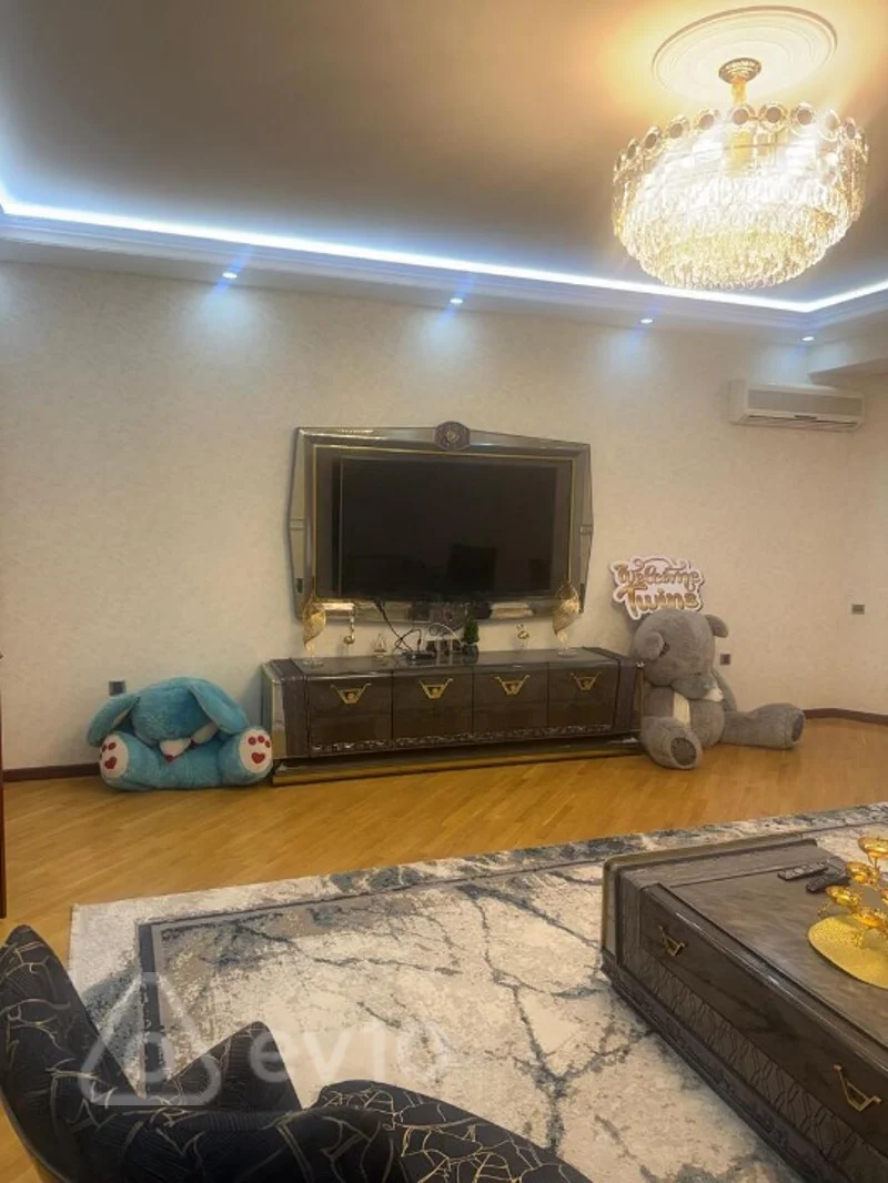 4 otaqlı mənzil, 200 m², Akademik Həsən Əliyev küçəsi — kirayə — Mənzil, Bakı (2)
