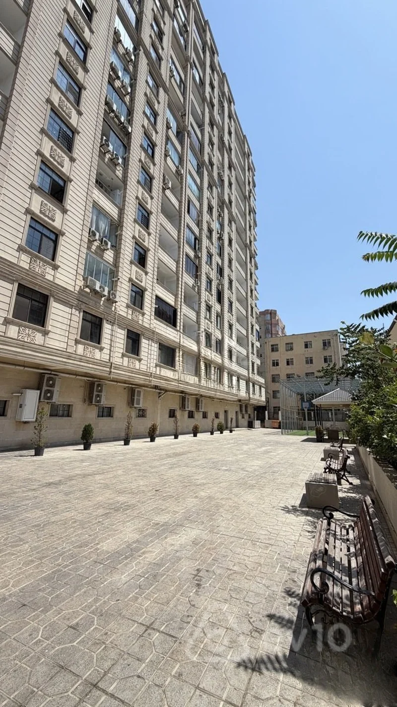 2 otaqlı mənzil, 110 m², Azadliq — Bakı