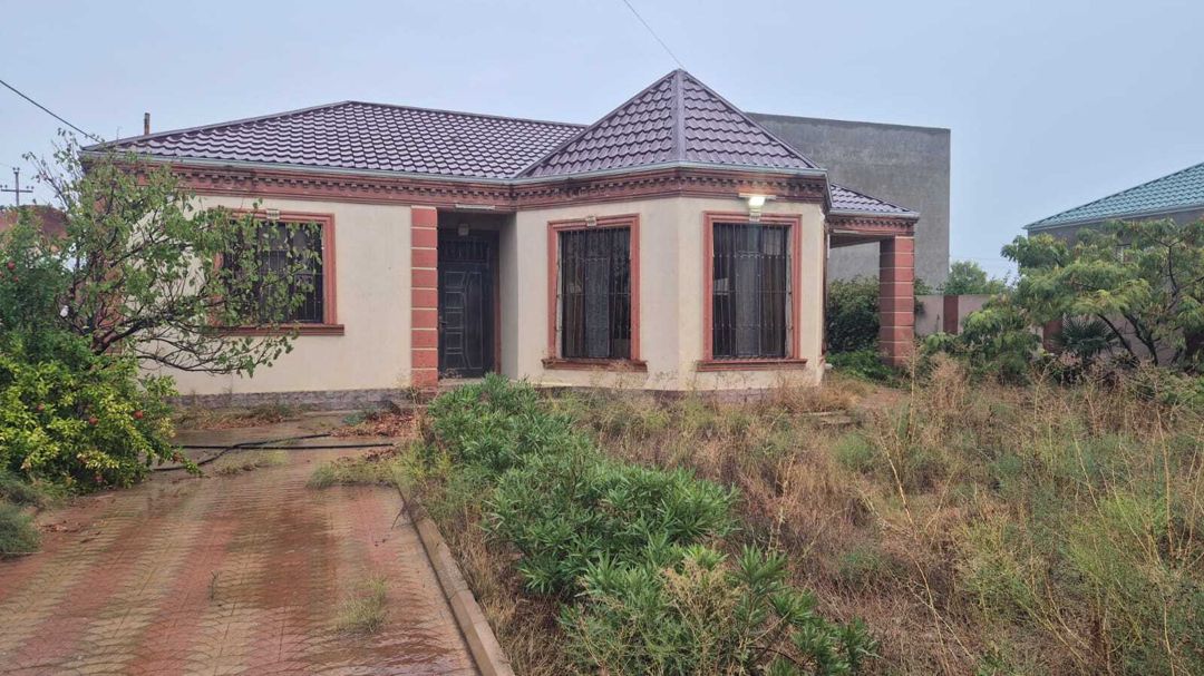 Satılır 4 otaqlı həyət evi/bağ evi 130 m² — Ev, villa, Bakı (10)