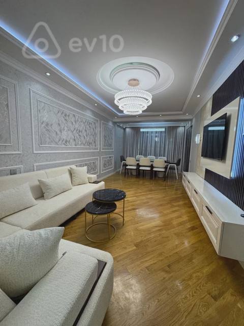 3 otaqlı mənzil, 139 m², Rüstəm Rüstəmov — Baku
