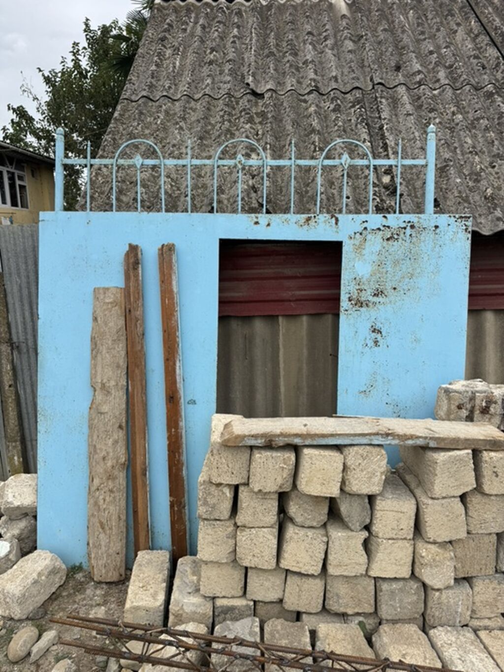 Məhsul: Dəmir darvaza və piyada qapısı dəsti Təsvir: - Material — Pəncərələr, qapılar, balkonlar, Liman (4)