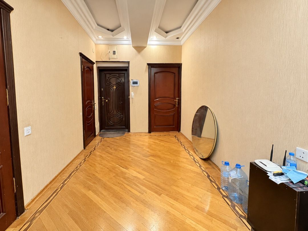 Satılır 4 otaqlı yeni tikili 175 m² — Mənzil, Bakı (7)
