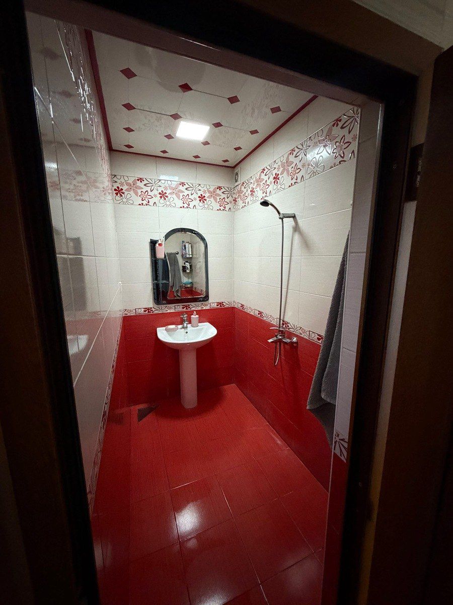 Satılır 2 otaqlı köhnə tikili 55 m² — Mənzil, Bakı (9)