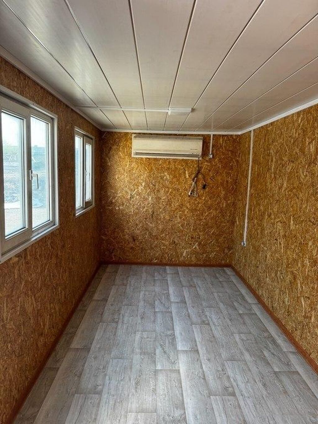 Konteyner 6 met konteyner ustunde 1 ed 45 kv kondisioneri var Şəhər — Hazır konstruksiyalar, Bakı (4)