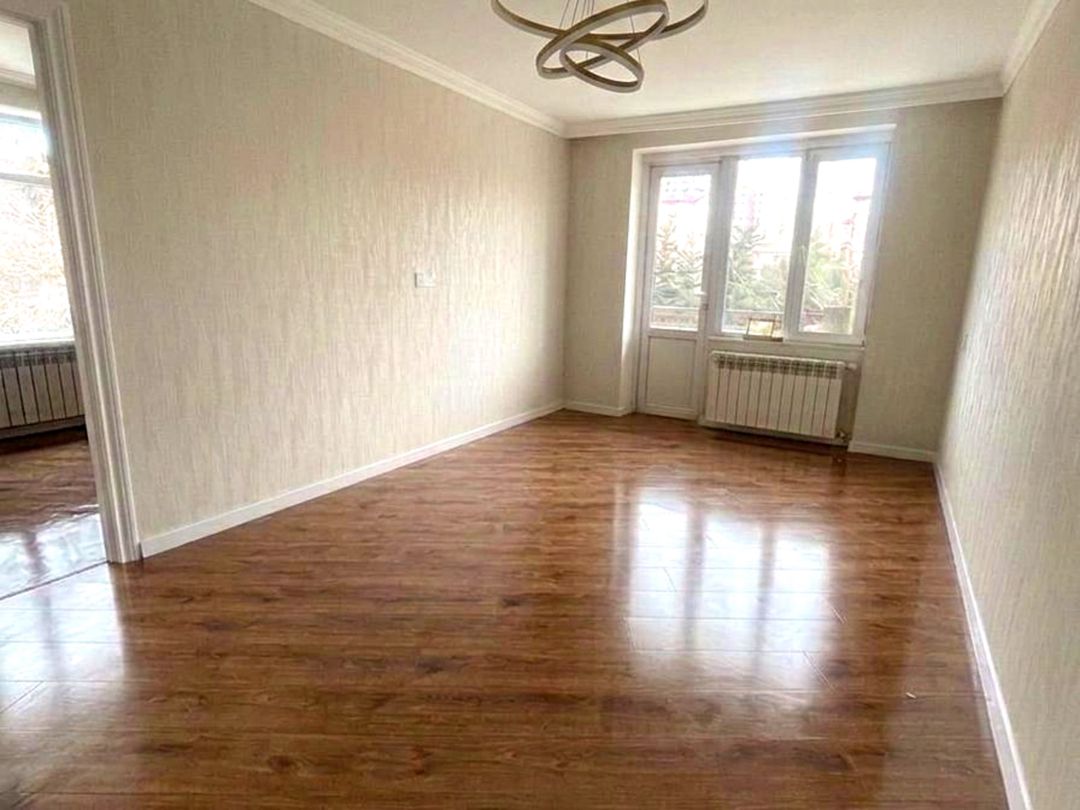Satılır 2 otaqlı köhnə tikili 50 m² — Mənzil, Bakı (3)