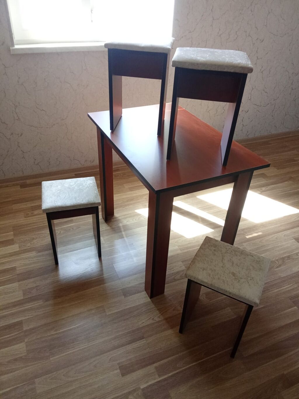 Mətbəx üçün, Yeni, Açılmayan, Dördbucaq masa, 4 stul — Masalar və stullar, Qobu (3)