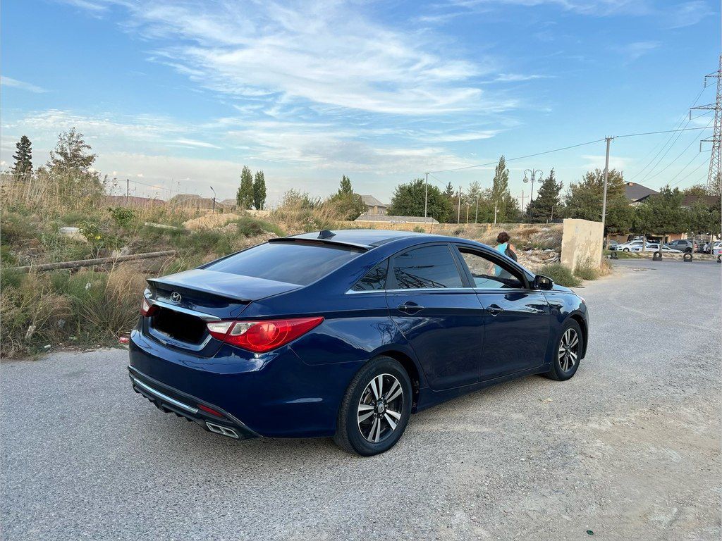 Hyundai Sonata, 2.0 L, 2011 il, 300 000 km — Avtomobillər, Bakı (3)