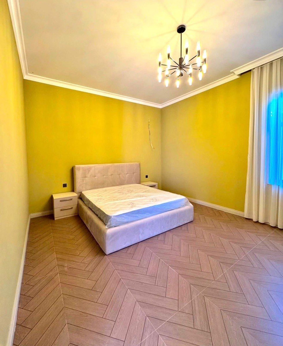 Satılır 4 otaqlı həyət evi/bağ evi 220 m² — Ev, villa, Bakı (9)