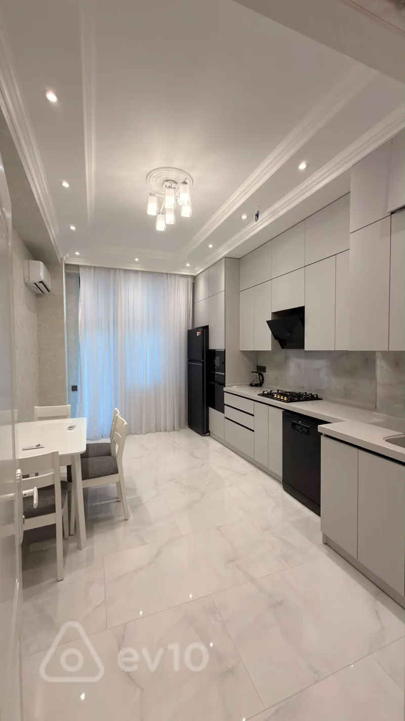 3 otaqlı mənzil, 147 m², Balaəmi Dadaşov küçəsi — kirayə — Mənzil, Bakı (10)