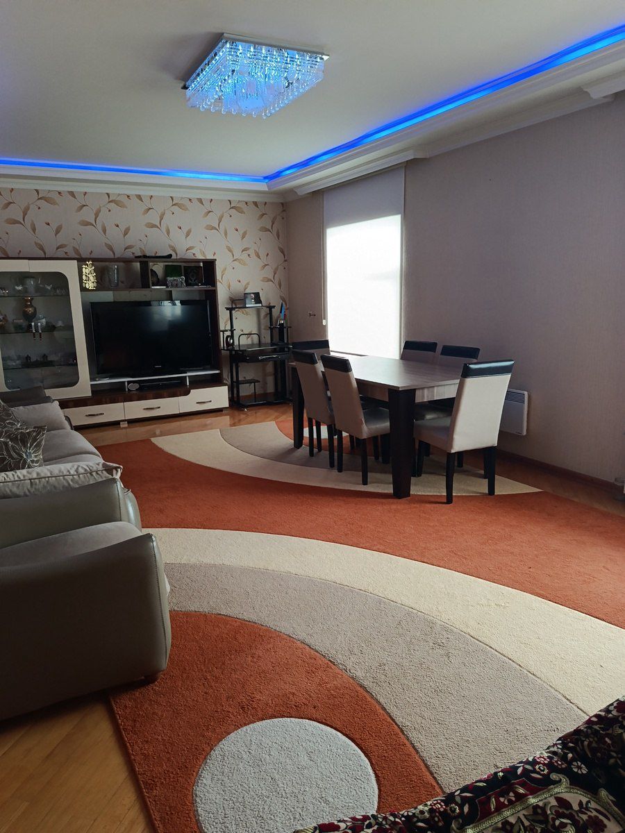 Satılır 4 otaqlı yeni tikili 150 m² — Mənzil, Bakı (2)