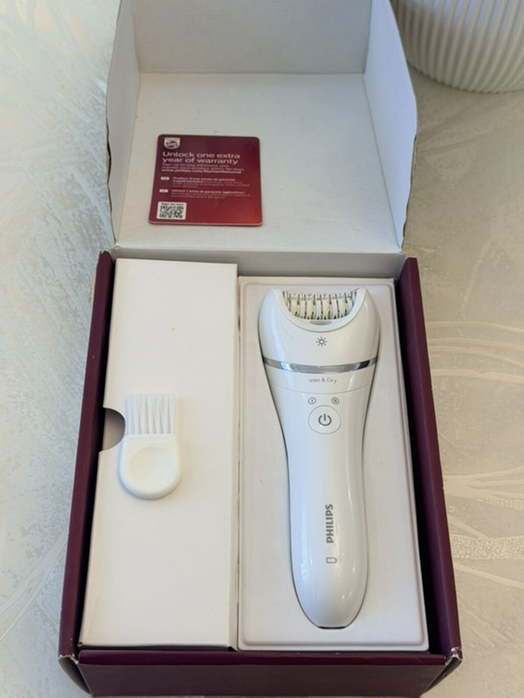 Philips Epilator Series 8000 (BRE700) Xüsusiyyətlər: - Wet & Dry — Usturalar, trimmerler və epilyatorlar, Bakı (2)