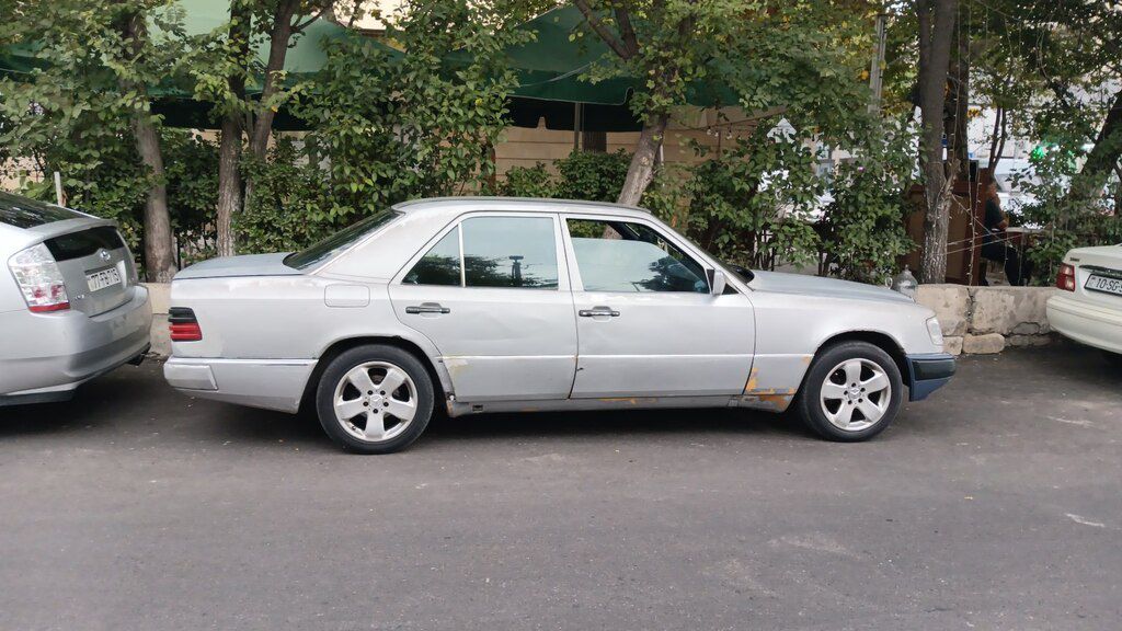 Mercedes 200 E, 2.0 L, 1992 il, 933 000 km 90-DR-308 — Avtomobillər, Bakı (5)