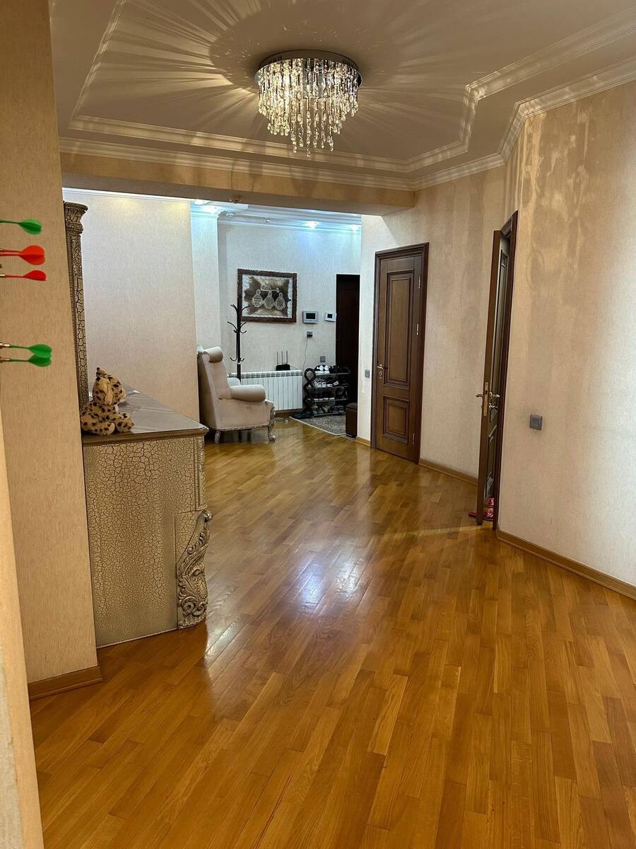 Satılır 4 otaqlı yeni tikili 220 m² — Mənzil, Bakı (4)
