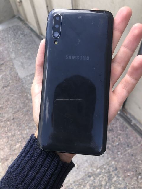Samsung Galaxy A50, 64 GB, rəng - Qara, Qırıq, Sensor, Simsiz şarj — Bakı
