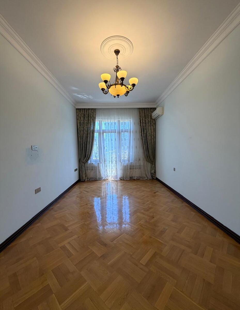 Satılır 4 otaqlı yeni tikili 208 m² — Mənzil, Bakı (9)