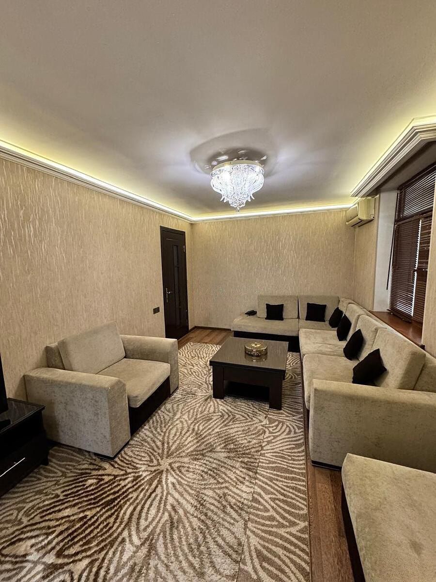 Satılır 2 otaqlı köhnə tikili 60 m² — Mənzil, Bakı (5)
